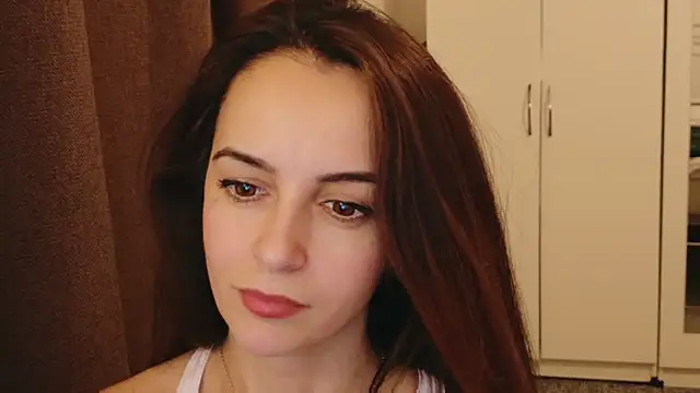 Snapshot of karlaolivia chatting on February 17, 5:55 pm karlaolivia online show from February 17, 5:55 pm