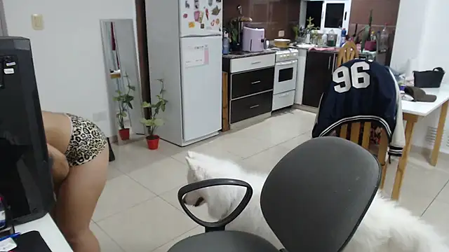 bunnylolaa4 online show from March 10, 12:25 am