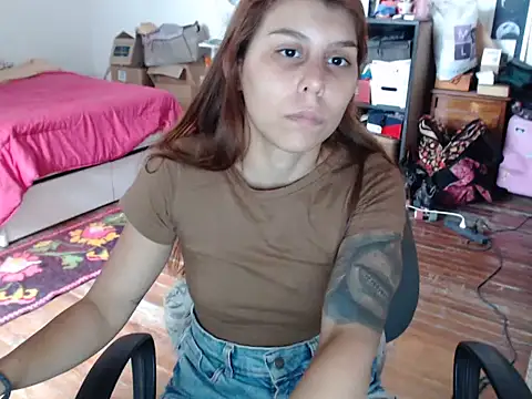 Snapshot of bunnylolaa4 chatting on February 23, 8:11 pm bunnylolaa4 online show from February 23, 8:11 pm