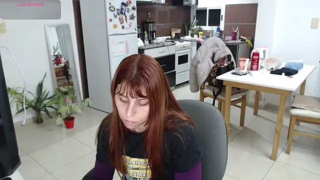 bunnylolaa4 online show from June 18, 10:37 pm