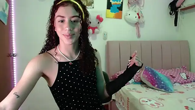 Perla web09 online show from October 10, 6:31 pm