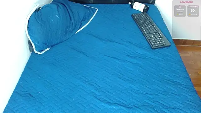 Snapshot of hots_boygg chatting on November 15, 4:11 pm hots boygg online show from November 15, 4:11 pm