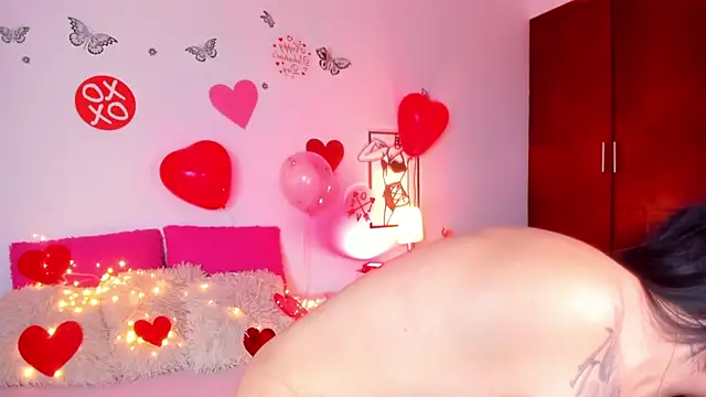 DesireSweet online show from February 15, 11:20 am