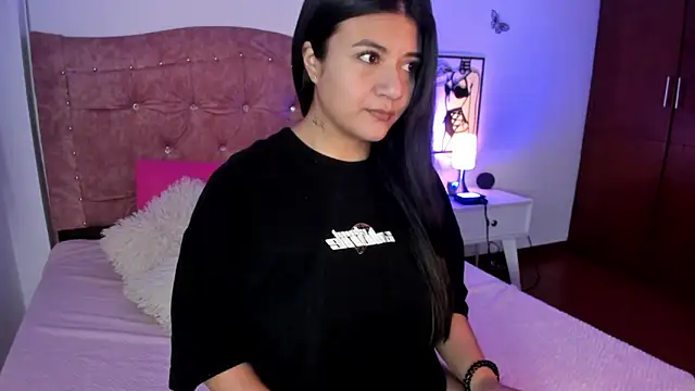 DesireSweet online show from April 14, 10:31 am