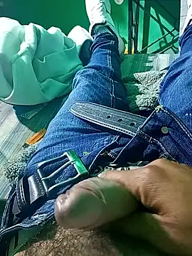 Snapshot of qkfc744888l chatting on January 12, 9:27 am qkfc744888l online show from January 12, 9:27 am