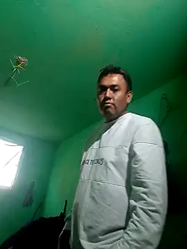 Snapshot of qkfc744888l chatting on December 15, 2:01 pm qkfc744888l online show from December 15, 2:01 pm