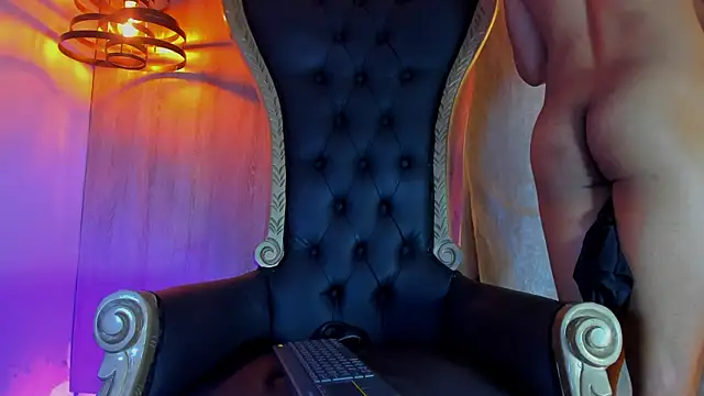 thaddeus king online show from January 9, 11:11 pm