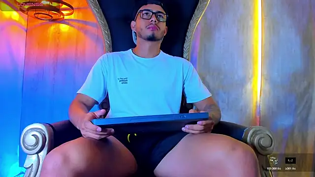 thaddeus king online show from November 3, 10:57 pm