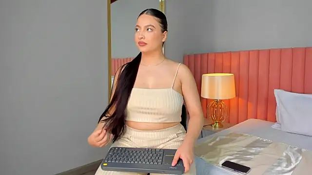 NathRossi online show from February 16, 11:17 pm