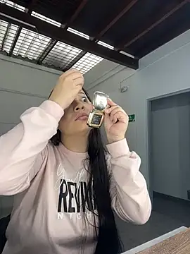 NathRossi online show from March 3, 9:15 pm