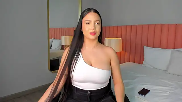 NathRossi online show from February 7, 11:03 pm