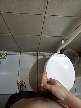 Snapshot of pedronovinho123 chatting on November 28, 9:31 am pedronovinho123 online show from November 28, 9:31 am