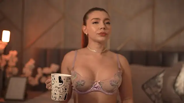 Snapshot of miia_blake chatting on October 29, 9:36 pm miia blake online show from October 29, 9:36 pm