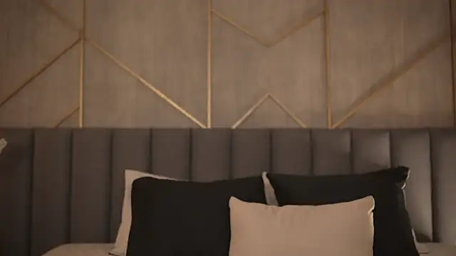 miia blake online show from December 17, 10:26 pm