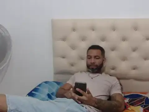 Snapshot of kevijos chatting on December 10, 4:38 pm kevijos online show from December 10, 4:38 pm
