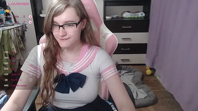 Snapshot of Tomato_Tease chatting on September 19, 6:56 pm Tomato Tease online show from September 19, 6:56 pm
