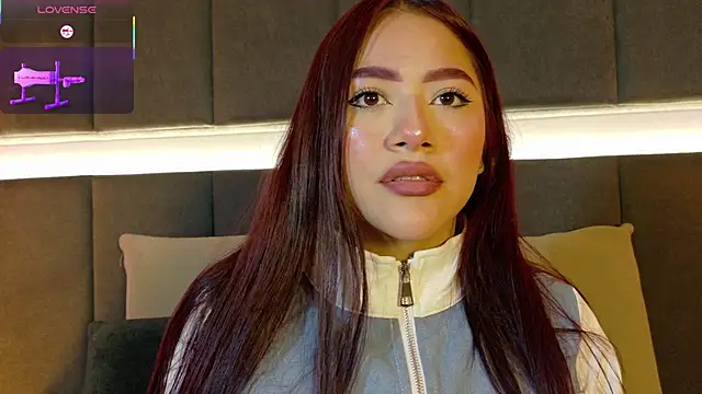 nicolle pierce online show from April 12, 10:51 am