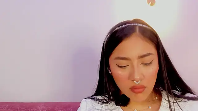 nicolle pierce online show from January 12, 4:03 pm