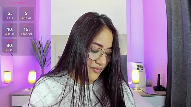 nicolle pierce online show from March 30, 9:55 am