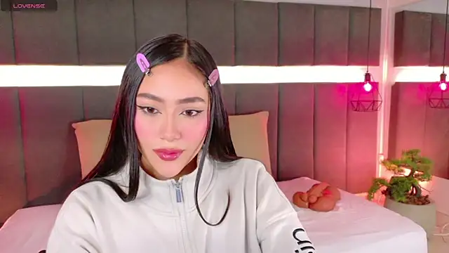 nicolle pierce online show from November 14, 2:54 pm