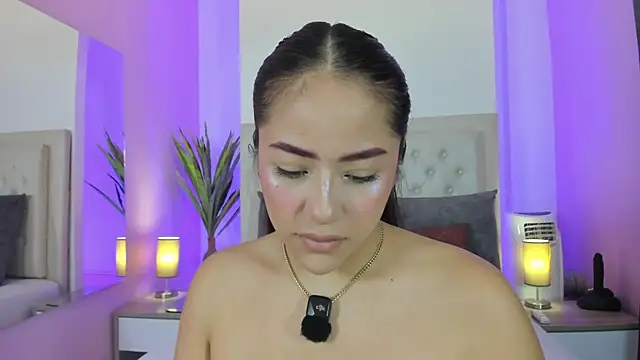 nicolle pierce online show from April 4, 12:34 pm