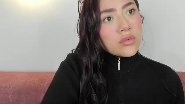 nicolle pierce online show from February 9, 12:03 pm