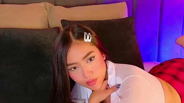 nicolle pierce online show from November 13, 2:32 pm