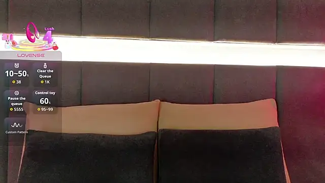 nicolle pierce online show from November 20, 2:07 pm