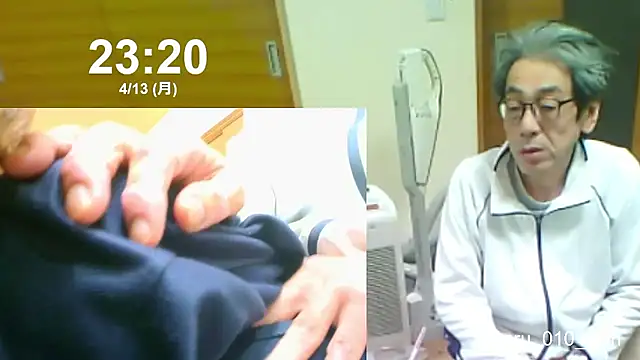 mama010-chan online show from April 13, 2:21 pm