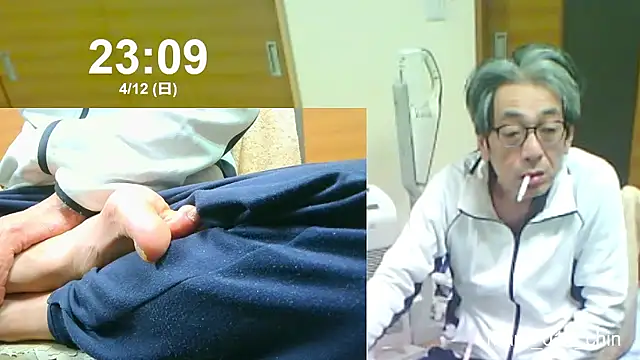 mama010-chan online show from April 12, 2:09 pm