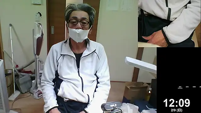 mama010-chan online show from February 9, 3:11 am