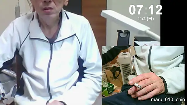 Snapshot of mama010-chan chatting on November 1, 10:14 pm mama010-chan online show from November 1, 10:14 pm