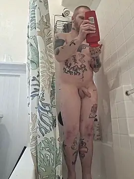 Snapshot of GINGERHEADMAN chatting on February 19, 5:43 pm GINGERHEADMAN online show from February 19, 5:43 pm