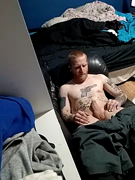 Snapshot of GINGERHEADMAN chatting on March 22, 7:36 am GINGERHEADMAN online show from March 22, 7:36 am