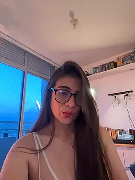 MariaIsabella8 online show from April 1, 11:01 pm