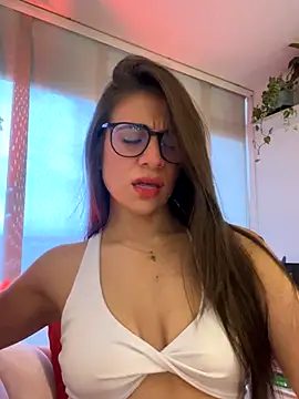 MariaIsabella8 online show from November 9, 6:45 pm