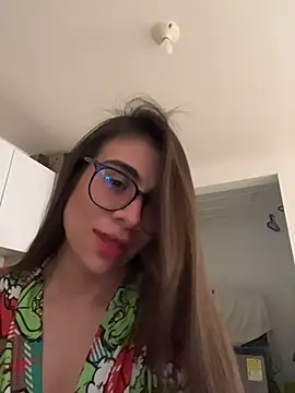 MariaIsabella8 online show from May 19, 9:44 pm