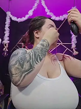 Gelena Black online show from December 16, 6:45 pm