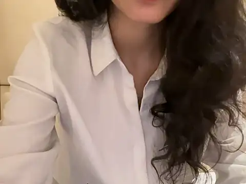 Divyaa69 online show from May 1, 8:03 pm