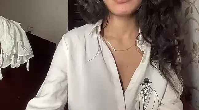 Divyaa69 online show from February 19, 3:49 pm