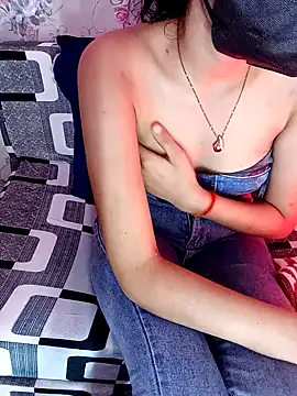 Divyaa69 online show from January 20, 2:46 pm