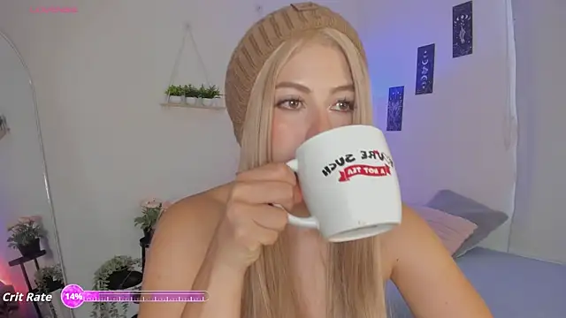 Snapshot of sara_sweet9 chatting on October 21, 8:08 pm sara sweet9 online show from October 21, 8:08 pm