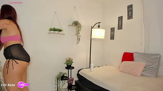 sara sweet9 online show from September 24, 11:10 pm