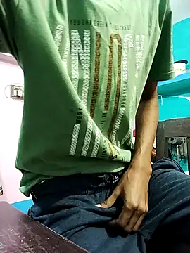 Snapshot of Afgref5335 chatting on December 1, 8:59 am Afgref5335 online show from December 1, 8:59 am