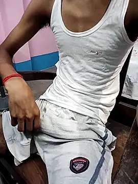 Snapshot of Afgref5335 chatting on September 9, 6:17 pm Afgref5335 online show from September 9, 6:17 pm