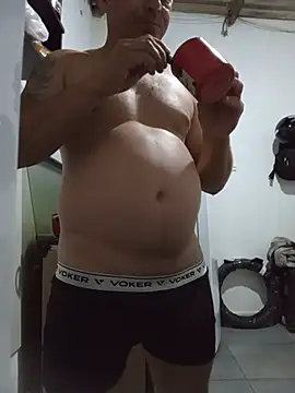 LOIROGOSTOSO87 online show from June 4, 1:43 am