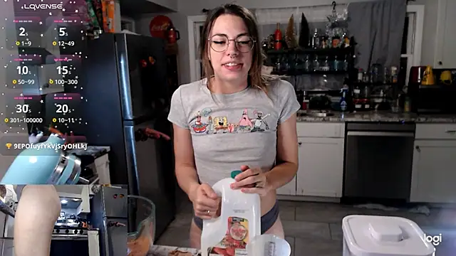 Snapshot of KSwonderland6 chatting on December 21, 5:20 am KSwonderland6 online show from December 21, 5:20 am