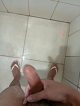 Snapshot of ANTI chatting on October 24, 9:47 pm ANTI online show from October 24, 9:47 pm