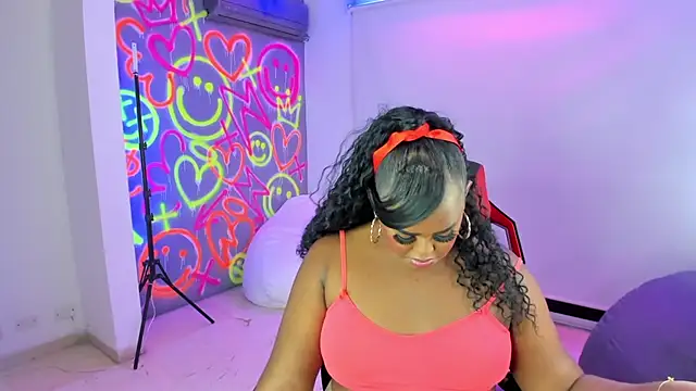 GEANNAROSE online show from February 21, 5:24 am