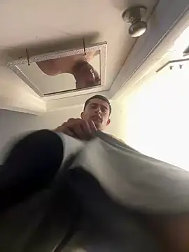 Snapshot of StarringSumac chatting on March 15, 10:50 pm StarringSumac online show from March 15, 10:50 pm